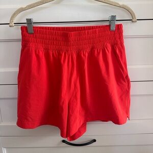 Athleta Weekender high rise women’s shorts Size XS.